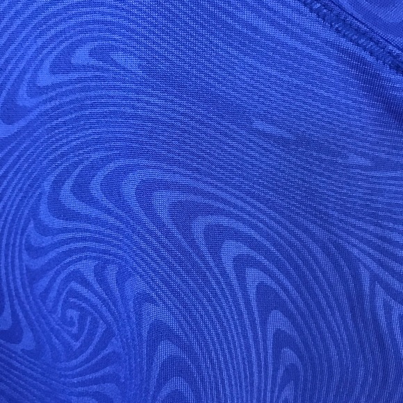 BCG Women’s V-Neck Royal Blue Short Sleeve Top  Medium - Picture 3 of 5